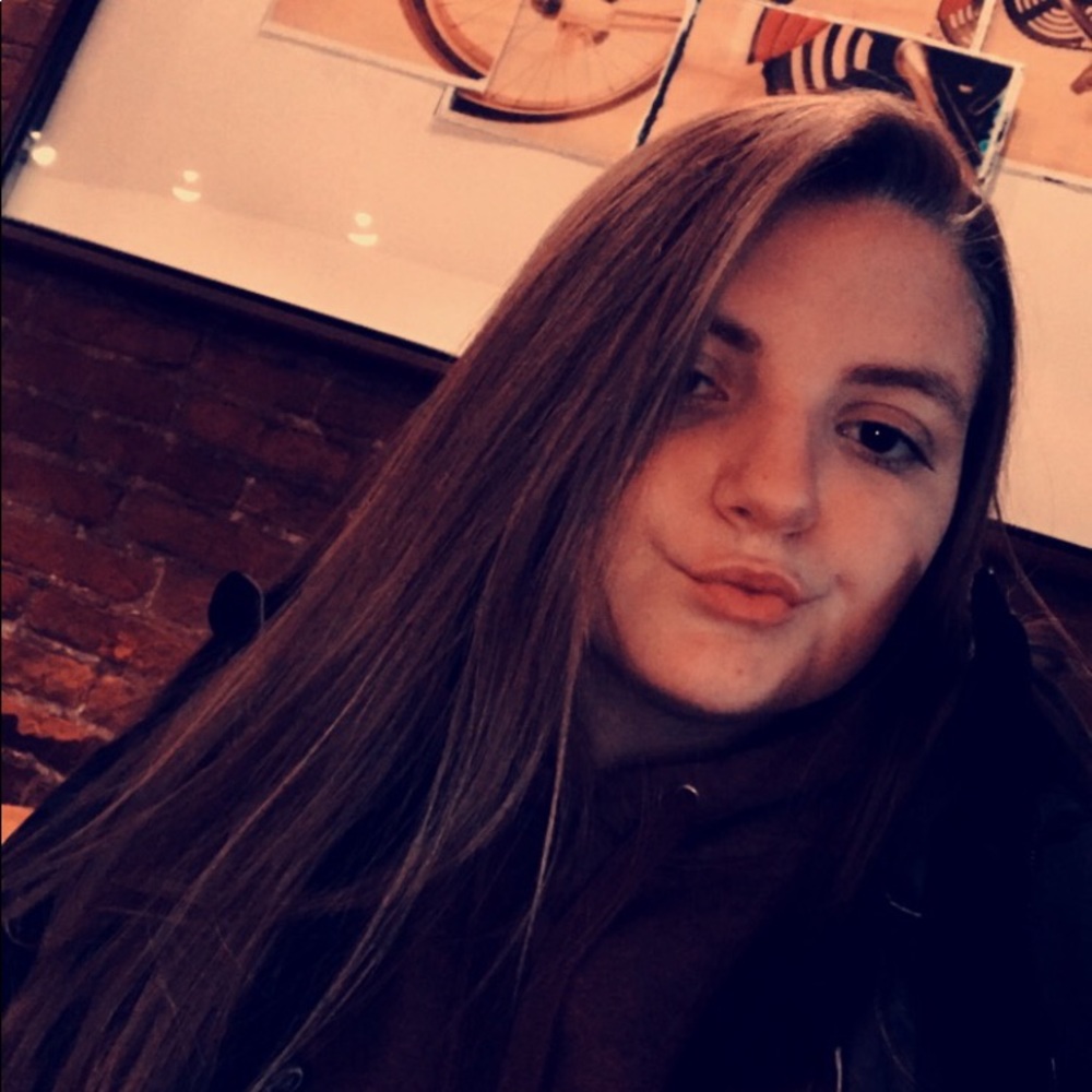 Meet your Posher, Kasey